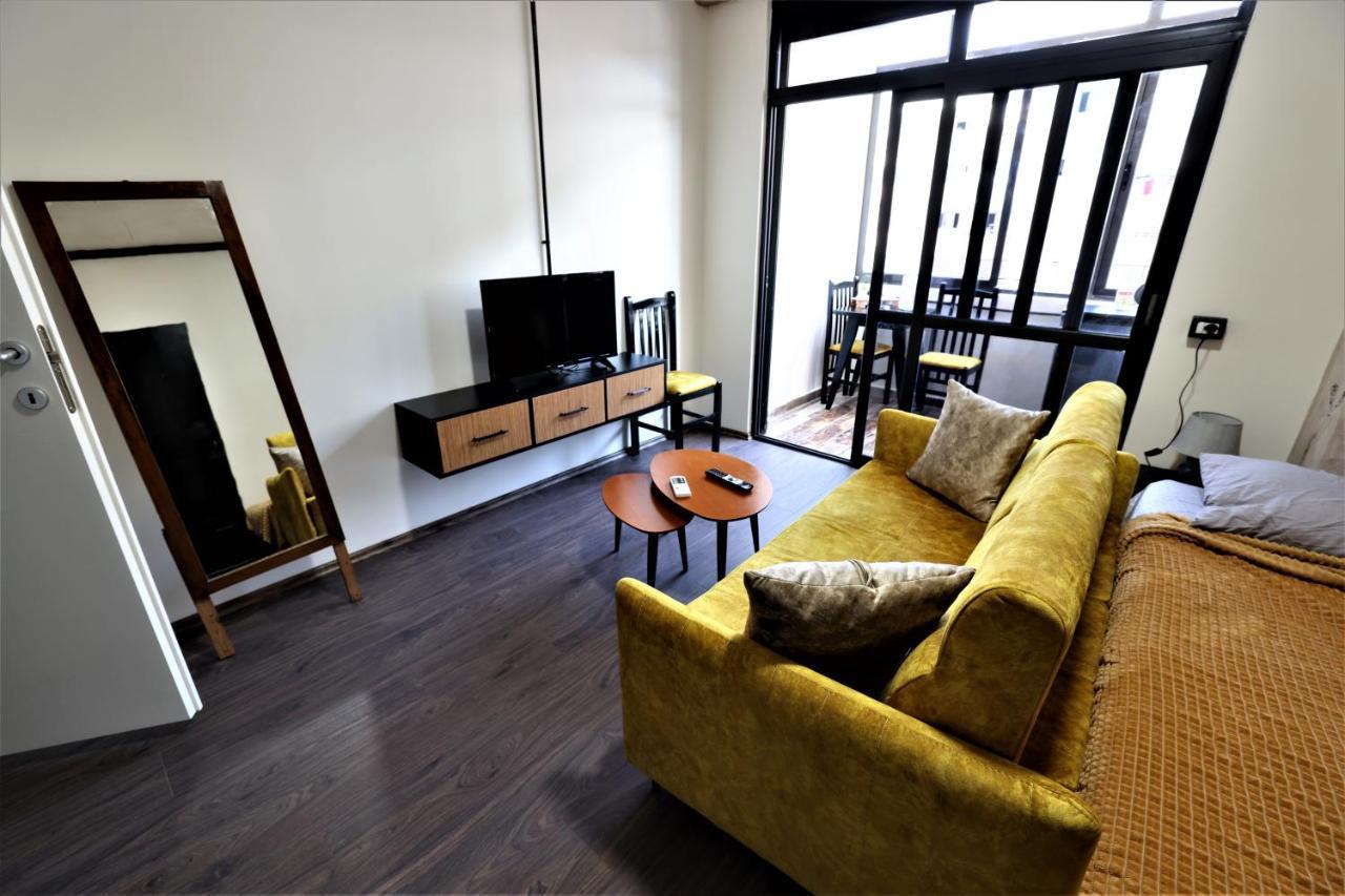Ferienwohnung Stylish Studio In The Heart Of Tirana #3 Exterior foto
