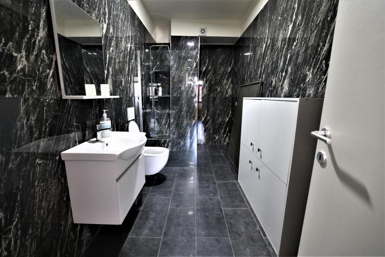 Ferienwohnung Stylish Studio In The Heart Of Tirana #3 Exterior foto