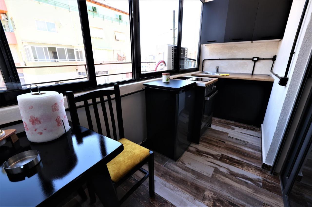 Ferienwohnung Stylish Studio In The Heart Of Tirana #3 Exterior foto